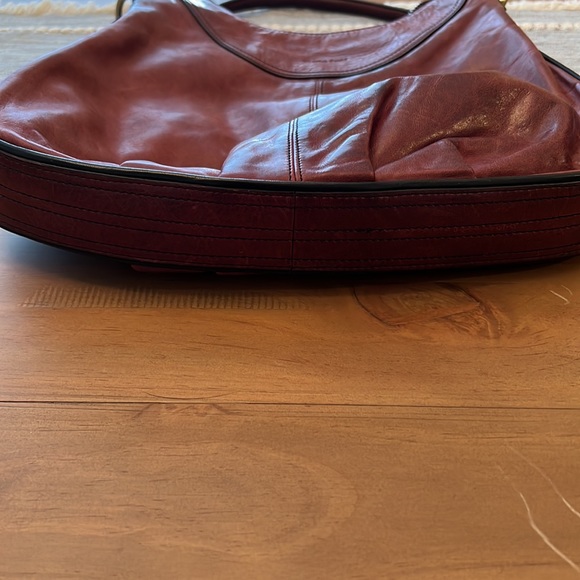 Charles David leather hobo wine burgundy deep red VGUC - Picture 4 of 16